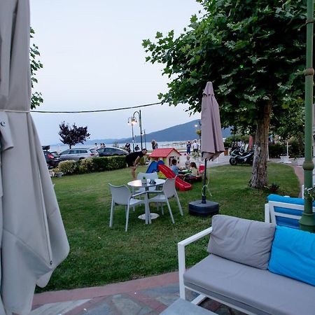 Апартаменты Amalia Mare Sea View Неа-Врасна Экстерьер фото